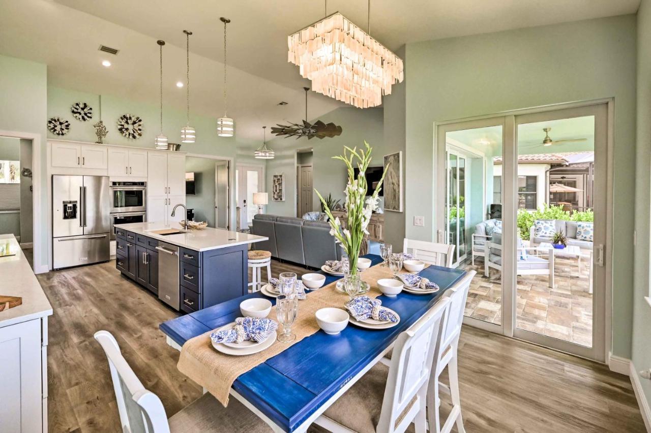Luxurious Canal-Front Retreat With Game Room! Naples Exterior photo