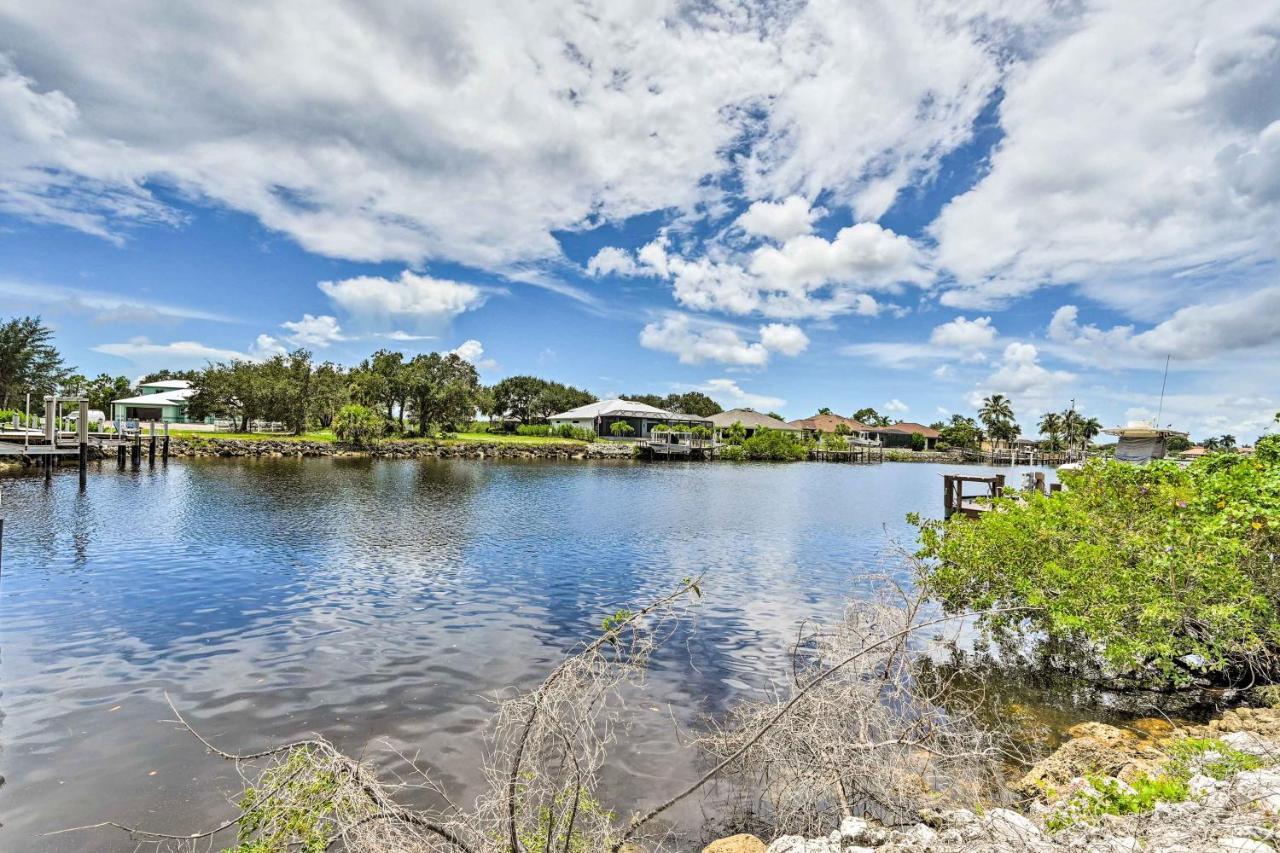 Luxurious Canal-Front Retreat With Game Room! Naples Exterior photo